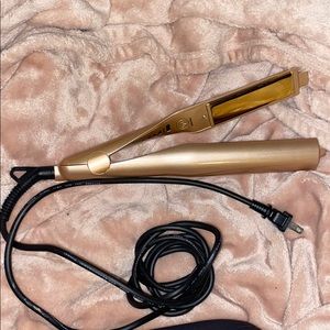 Curved hair straightener/curler - Rose Gold
